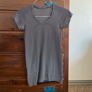 Lululemon shirt